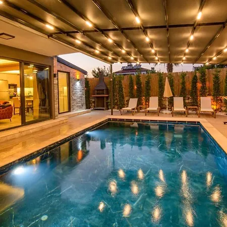Soeguet 3 - 4 Bedroom With Jacuzzi In Willa *