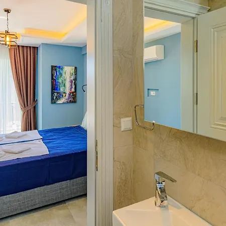 Soeguet 3 - 4 Bedroom With Jacuzzi In Willa Fethiye