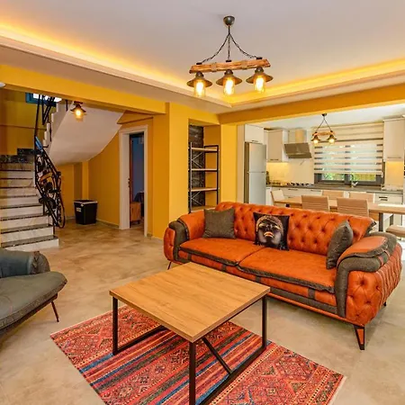 Willa Soeguet 3 - 4 Bedroom With Jacuzzi In