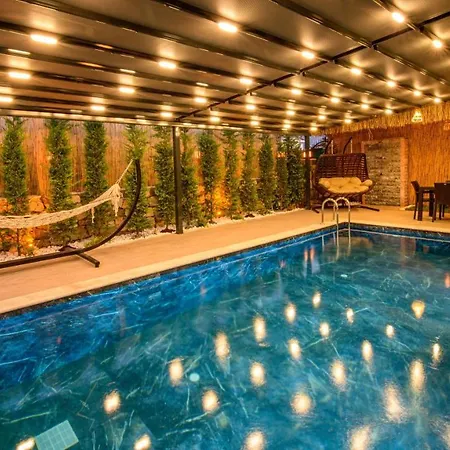 Willa Soeguet 3 - 4 Bedroom With Jacuzzi In *